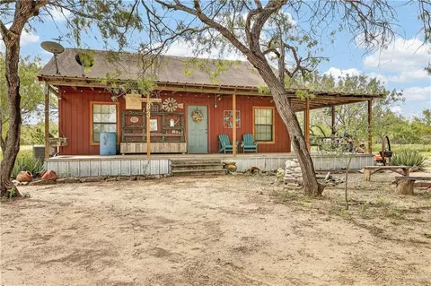 183 Encino Ln, Rio Grande City, TX 78582