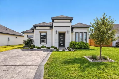3560 Las Brisas St, Edinburg, TX 78542