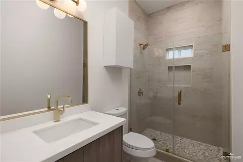 Bath - 1408 W Samara #2, Pharr, TX 78577 photo 4 of 4