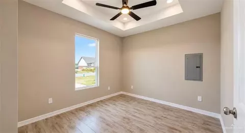 Entry Way - 2701 Risotta St, Weslaco, TX 78596 photo 2 of 2