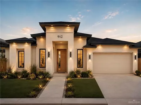 903 W B St, Mission, TX 78572