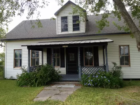 409 Third, Bayside, TX 78340 photo 1