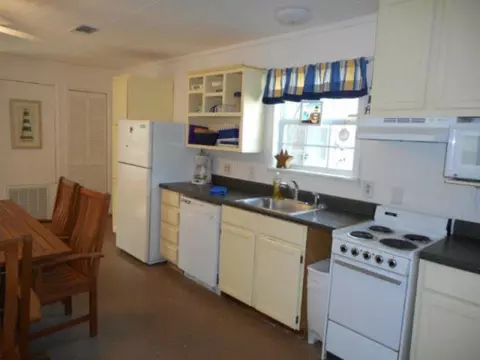214 Third St, Fulton, TX 78358 photo 9