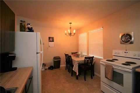 421 S Encinal St, Mathis, TX 78368 photo 24
