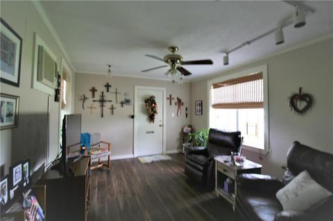 421 S Encinal St, Mathis, TX 78368 photo 10