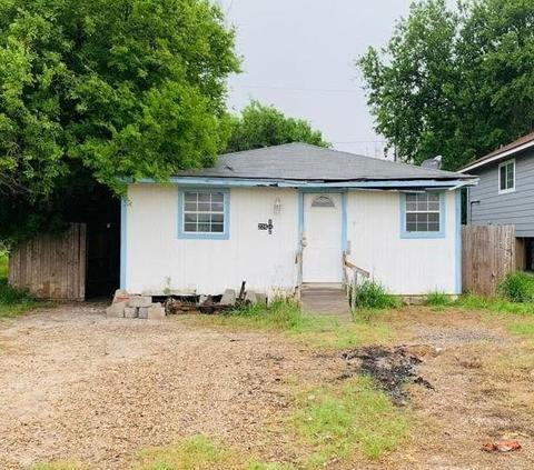 228 Sunset Dr, Gregory, TX 78359 photo 1