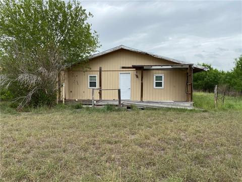1082 S Cr 352, Robstown, TX 78380