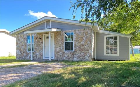 104 Shaw St, Refugio, TX 78377 photo 1
