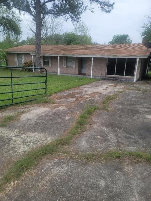 2822 Third Rd, Beeville, TX 78102