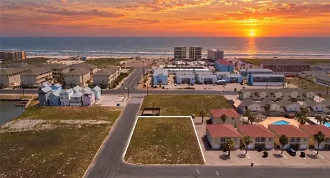 15002 Aruba Dr, Corpus Christi, TX 78418