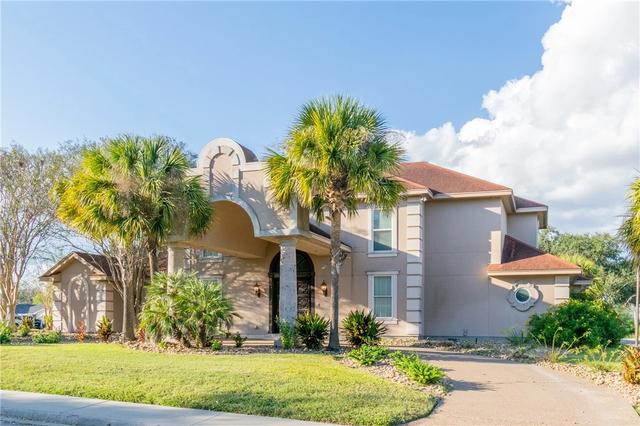 1921 Caroline Ave, Alice, TX 78332 | MLS# 422323 | 39 Photos - Movoto