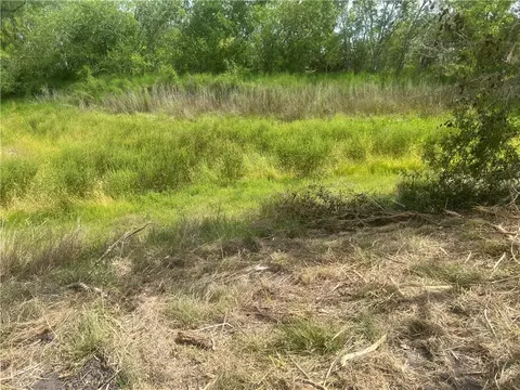 283 N N Shr, Mathis, TX 78368 photo 7