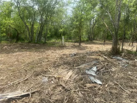 283 N N Shr, Mathis, TX 78368 photo 6