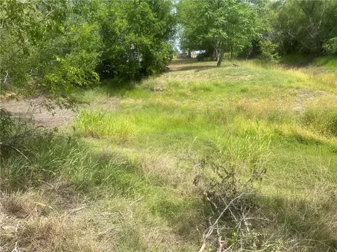 283 N N Shr, Mathis, TX 78368 photo 8