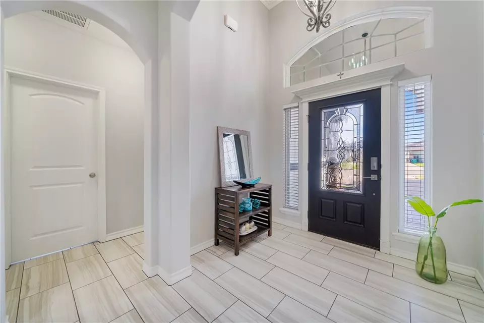 6705 Brockhampton St, Corpus Christi, TX 78414 38 Photos Movoto