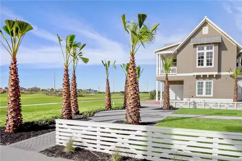 100 Redbay Ln, Port Aransas, TX 78373
