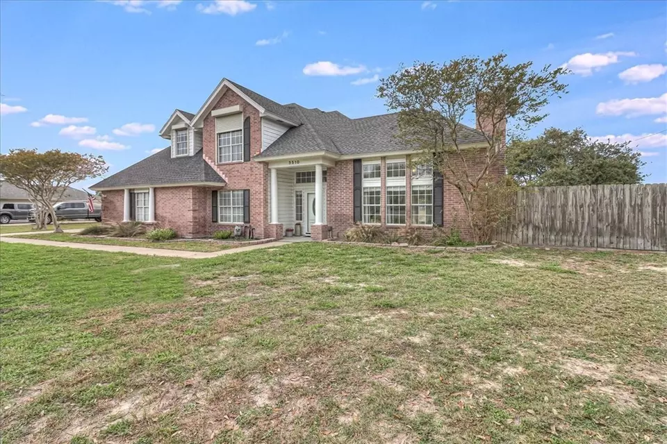 3510 Black Oak Dr, Corpus Christi, TX 78418 | 40 Photos - Movoto