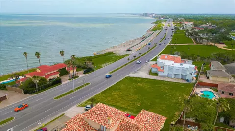 3645 Ocean Dr, Corpus Christi, TX 78411