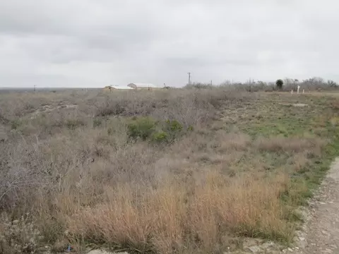 1 Co Rd 391, Mathis, TX 78341 photo 3