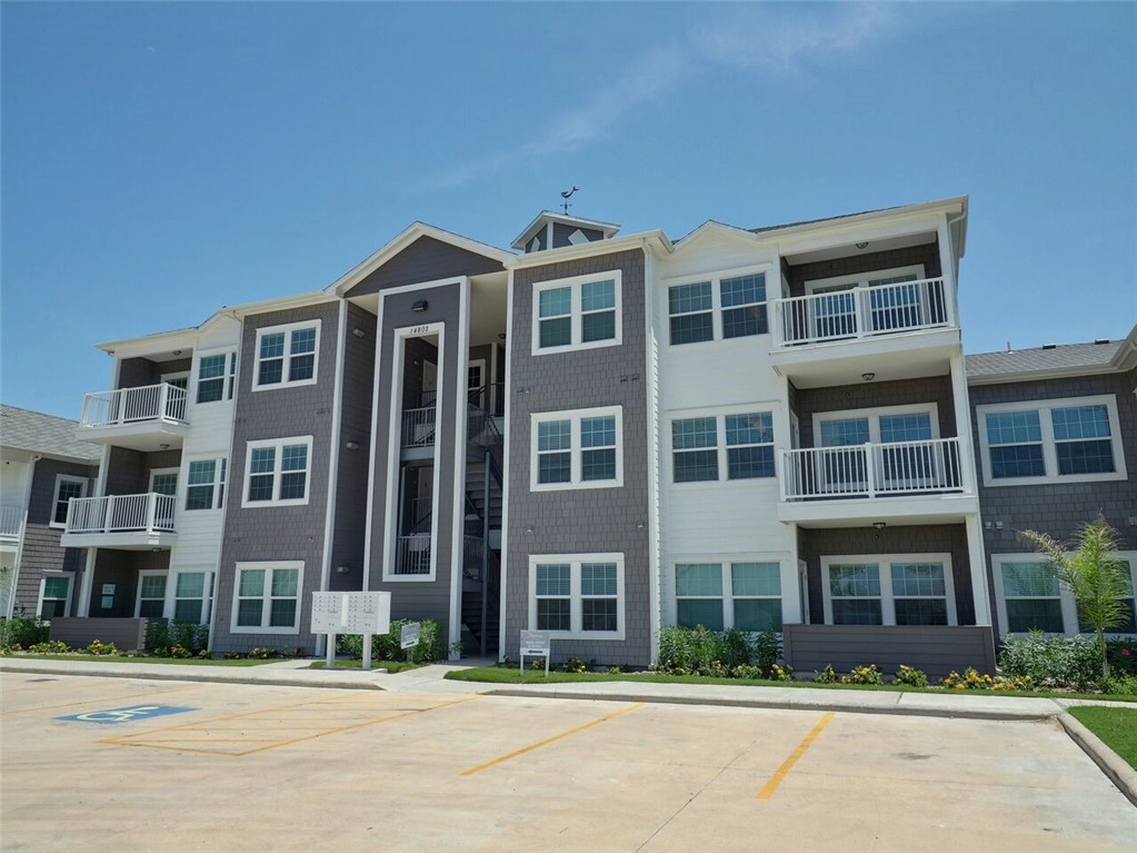 14802 Whitecap Blvd Unit 208  