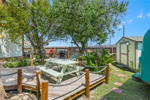 Exterior - 108 N 2nd St, Fulton, TX 78358 photo 9 of 18