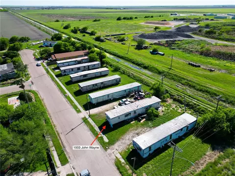 1003 John Wayne Dr, Robstown, TX 78380