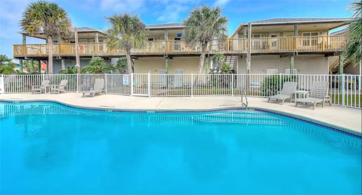 225 W Ave E Unit 225B  