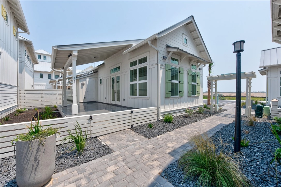 673 Center Sq S Unit 11  