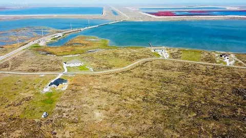 2542 State Highway 188, Rockport, TX 78382