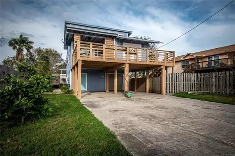 938 E Lakeside Dr, Corpus Christi, TX 78418