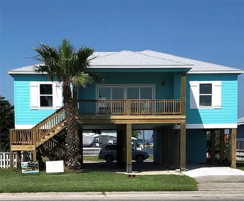 1811 Bay Shore Dr, Rockport, TX 78382