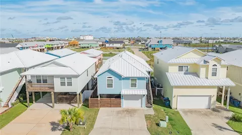 322 Paradise Pointe Dr, Port Aransas, TX 78373