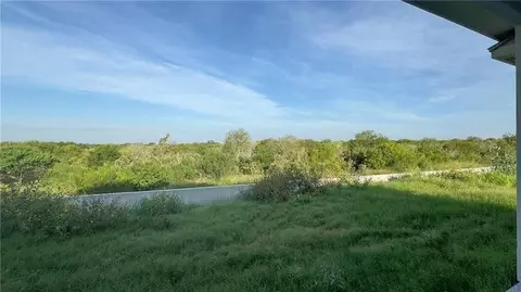4009 Ranch Lake Dr, Corpus Christi, TX 78413