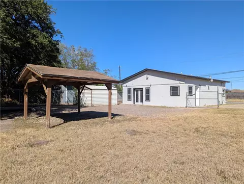 410 E Willis St, Odem, TX 78370 photo 1