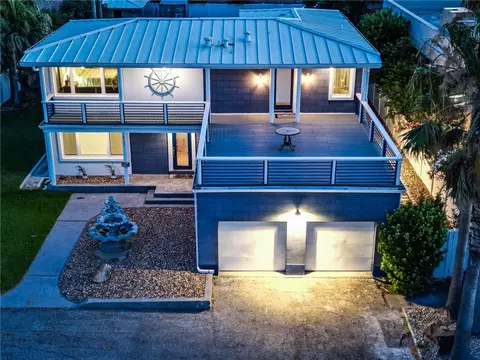 2925 Ocean Dr, Corpus Christi, TX 78404