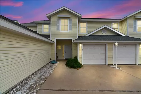 15102 Leeward Dr #602, Corpus Christi, TX 78418