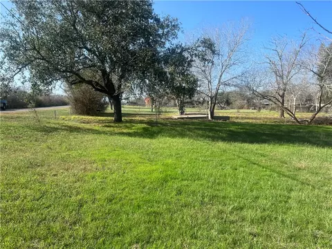 9561 County Road 509, Mathis, TX 78368 photo 3