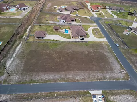 5802 Nemesis Dr, Corpus Christi, TX 78414