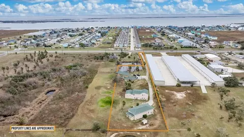 4107 Highway 35 Hwy S, Rockport, TX 78382