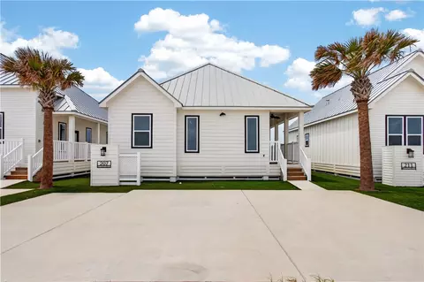 207 St John Cir, Port Aransas, TX 78373