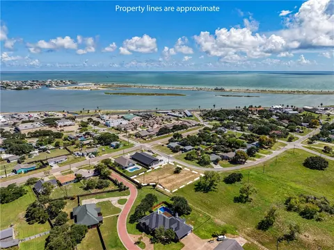 1502 1506 Cherry St, Rockport, TX 78382