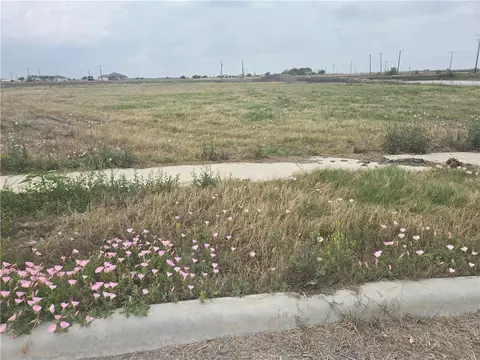 1685 Gemini Acres Dr, Corpus Christi, TX 78415