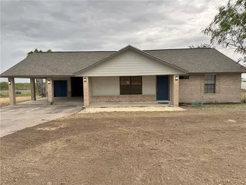 136 Lakeview, Three Rivers, TX 78071