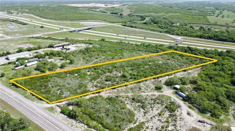 906 Fm 3024, Mathis, TX 78368
