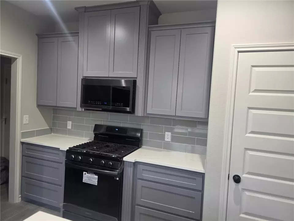 Kitchen - 714 Mereet Dr, Corpus Christi, TX 78418 photo 2 of 3