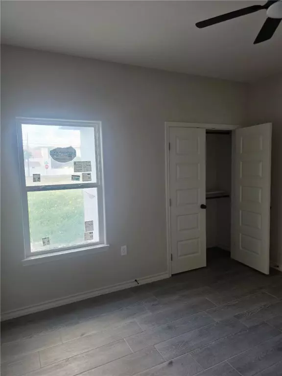 Bedroom - 714 Mereet Dr, Corpus Christi, TX 78418 photo 3 of 5
