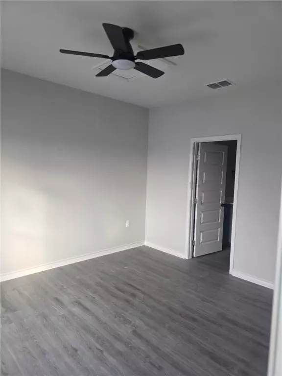 Bedroom - 714 Mereet Dr, Corpus Christi, TX 78418 photo 4 of 5