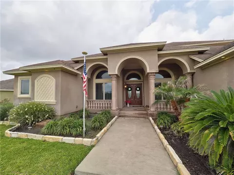 8409 Lago Vista Dr, Corpus Christi, TX 78414