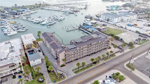 200 W Cotter Ave #B-3, Port Aransas, TX 78373