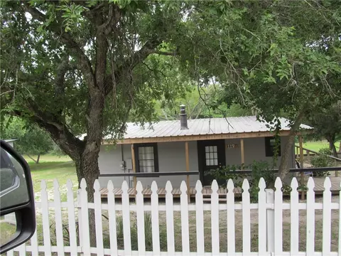 119 Horse Shoe Clf, Sandia, TX 78383